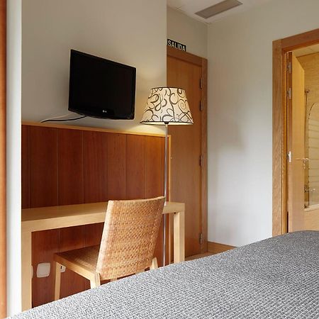 Hotel Iriguibel Huarte Pamplona Exteriör bild