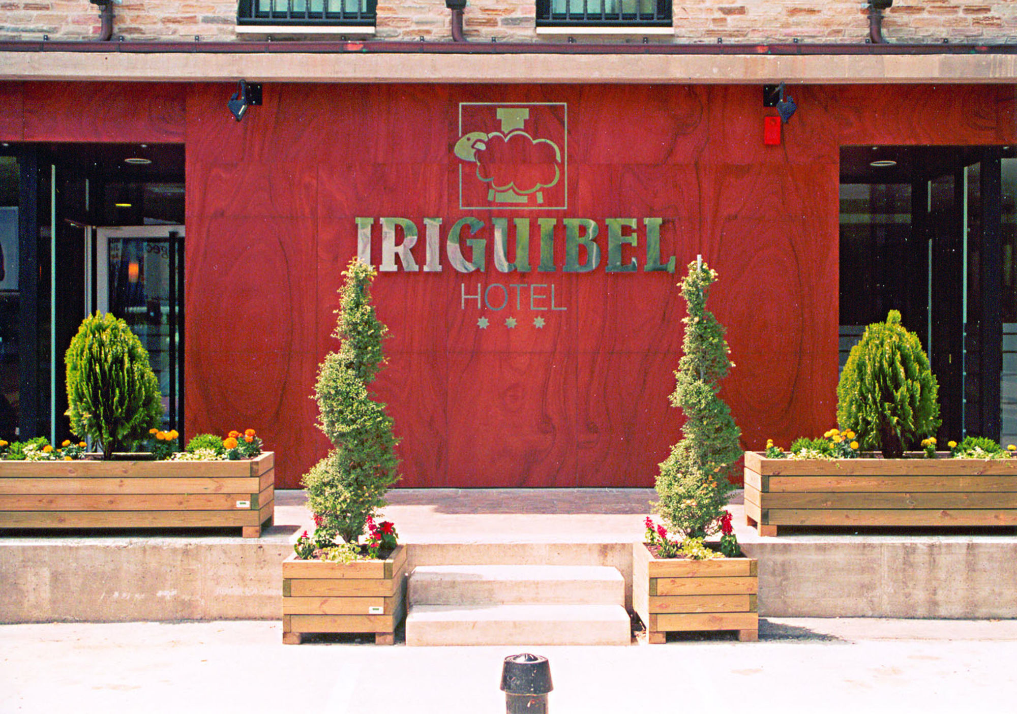Hotel Iriguibel Huarte Pamplona Exteriör bild