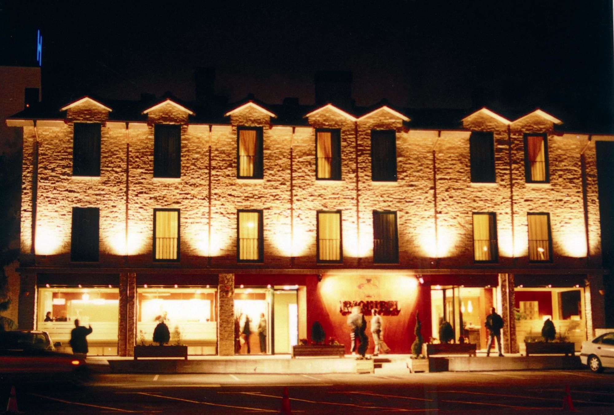 Hotel Iriguibel Huarte Pamplona Exteriör bild
